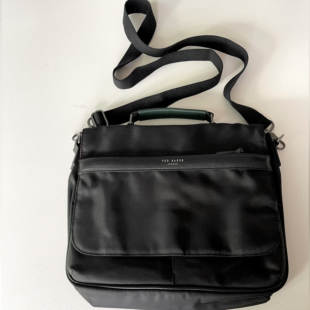 Ted Baker Document Bag in Black 14x11x3" Tablet Sleeve, Pockets, Trolley Sleeve - Picture 2 of 13